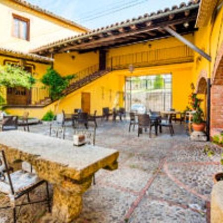 La Hosteria De Оропеса Экстерьер фото