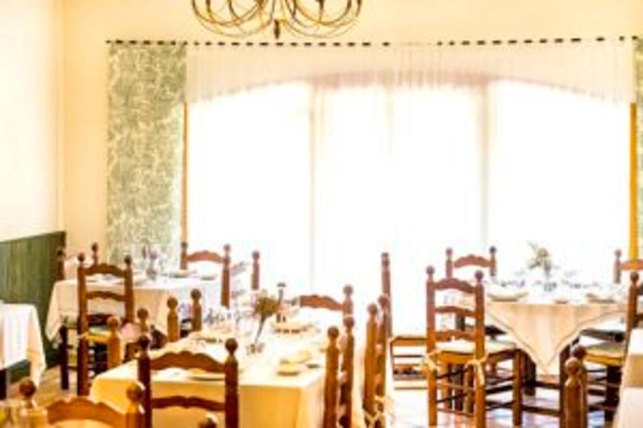 La Hosteria De Оропеса Экстерьер фото